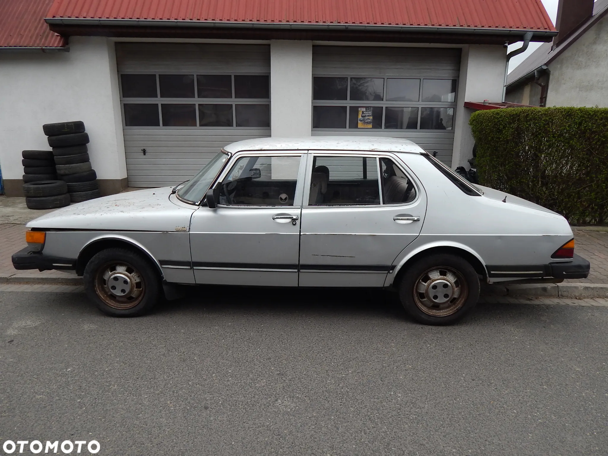 Saab 900 900i 2.1-16 - 2
