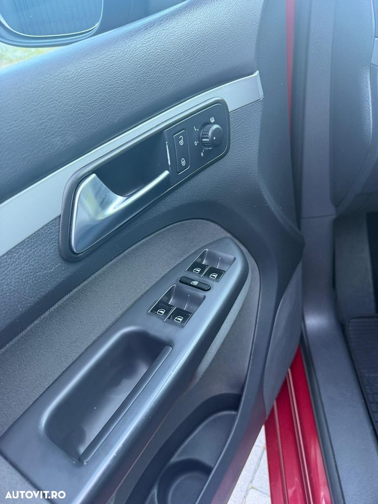 Volkswagen Touran - 6