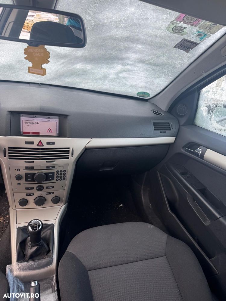 Opel Astra 1.7 CDTI Cosmo - 10