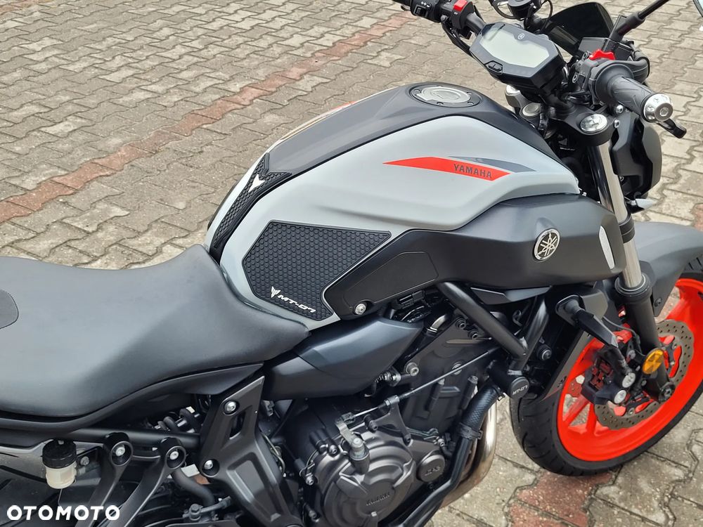 Yamaha MT - 13
