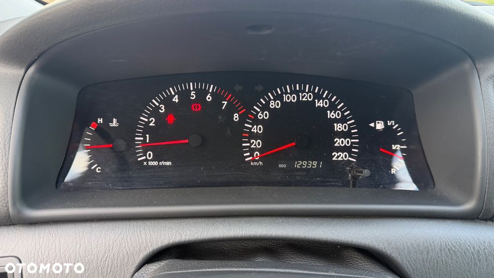Toyota Corolla 1.6 VVT-i Sol - 26