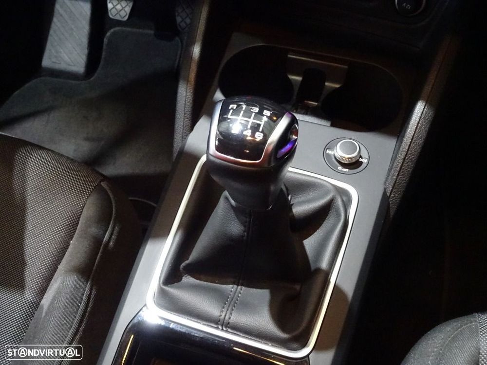 Audi Q2 30 TDI Advanced - 29