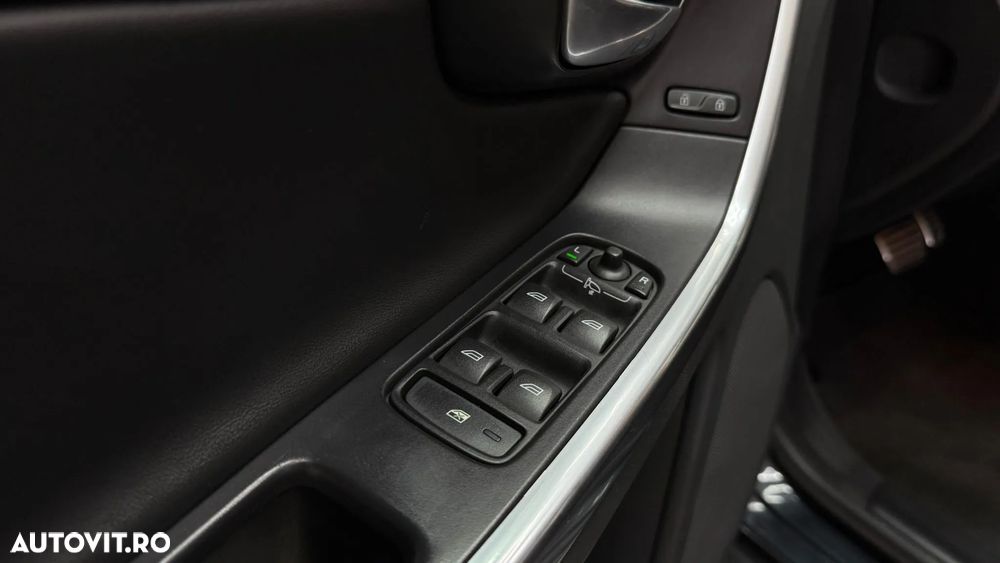 Volvo XC 60 D3 Aut. Summum - 22