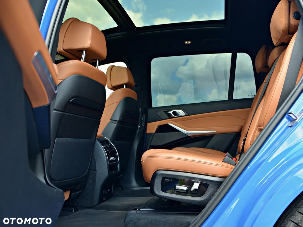 BMW X7 M50i sport - 19