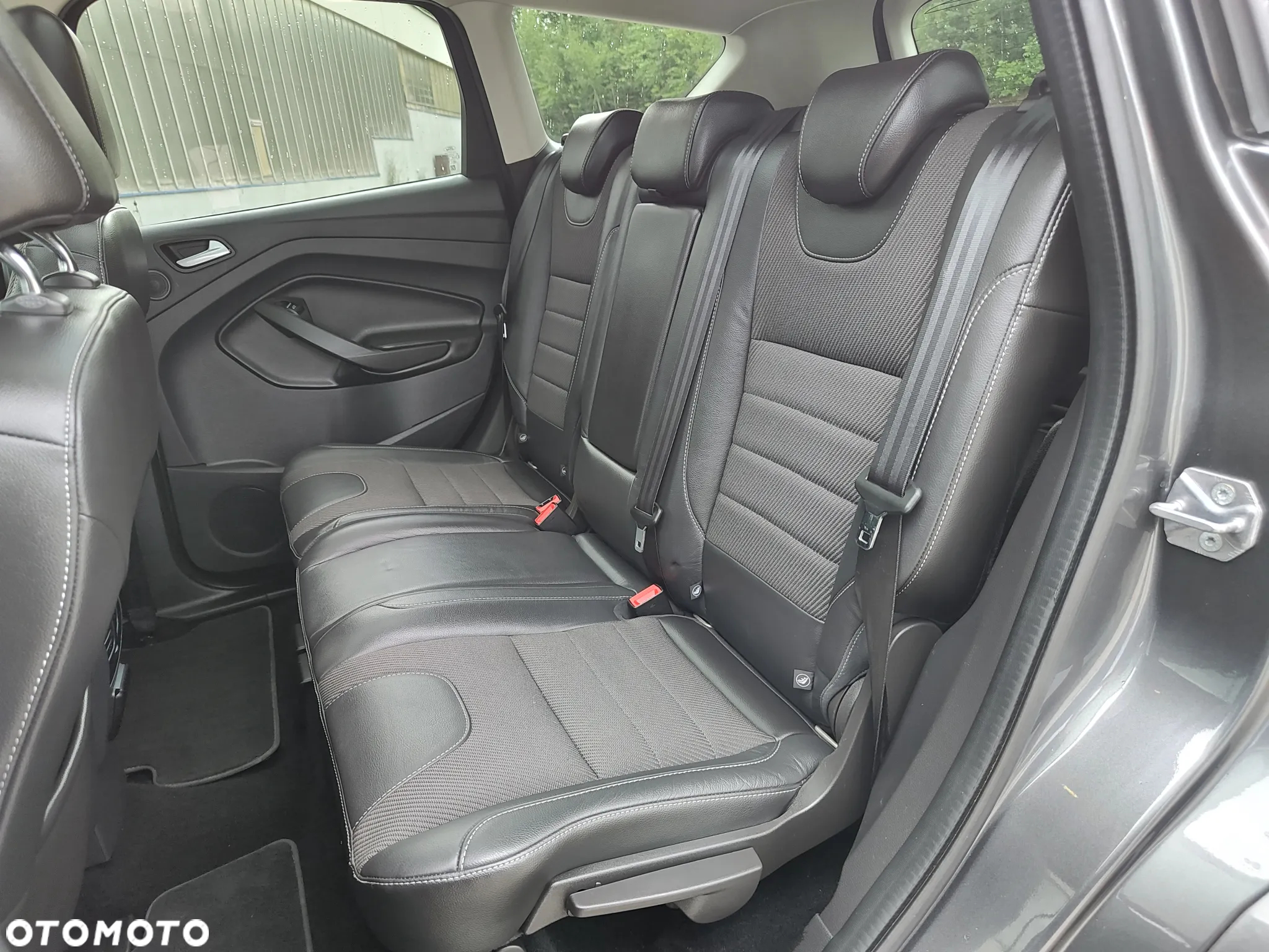 Ford Kuga 2.0 TDCi 4x4 Individual - 27
