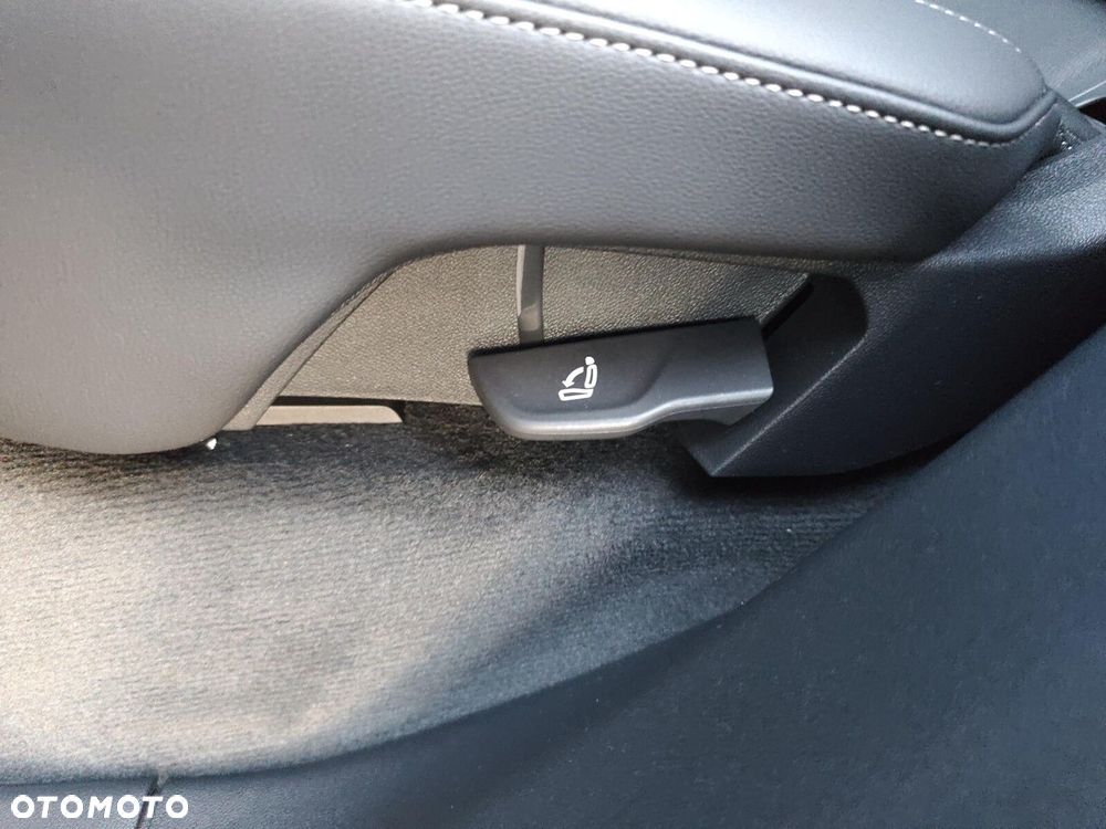 Volkswagen Touareg 3.0 V6 TDI SCR 4Mot R-Line - 38