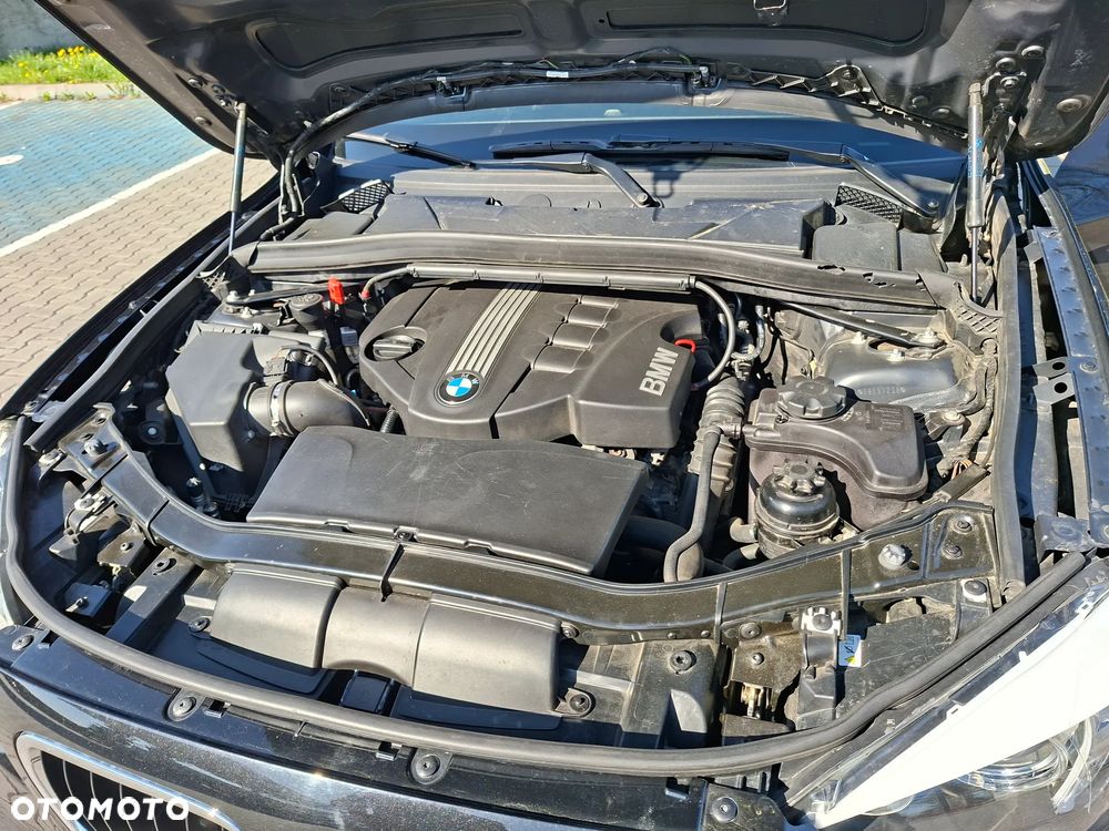 BMW X1 xDrive18d - 9