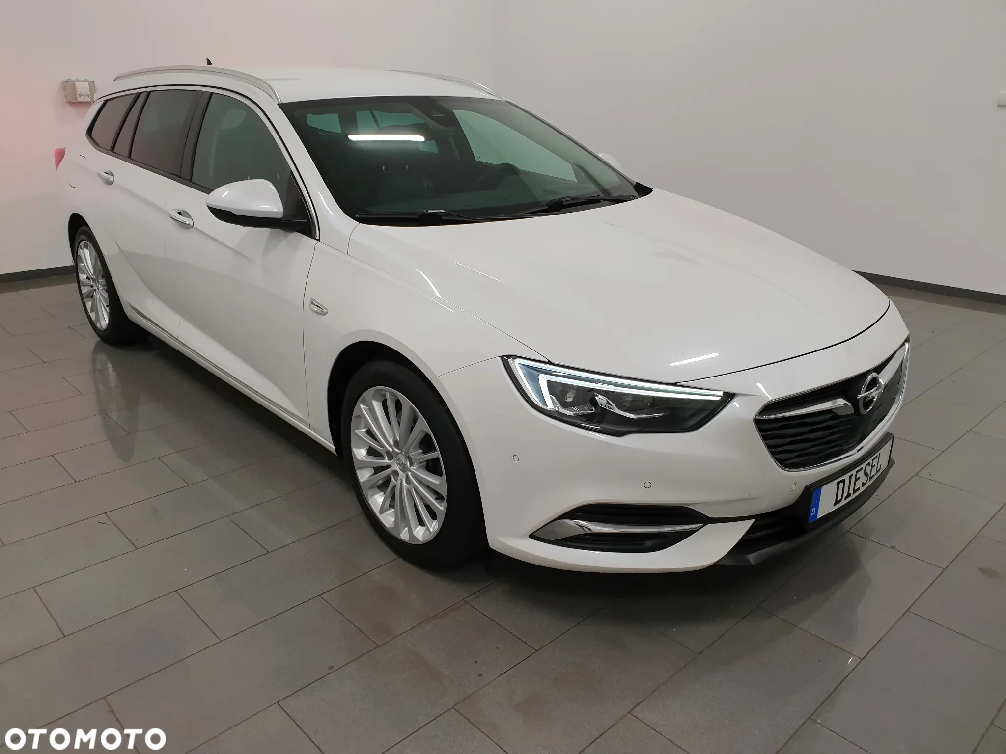 Opel Insignia Sports Tourer 2.0 Diesel Automatik Innovation - 3