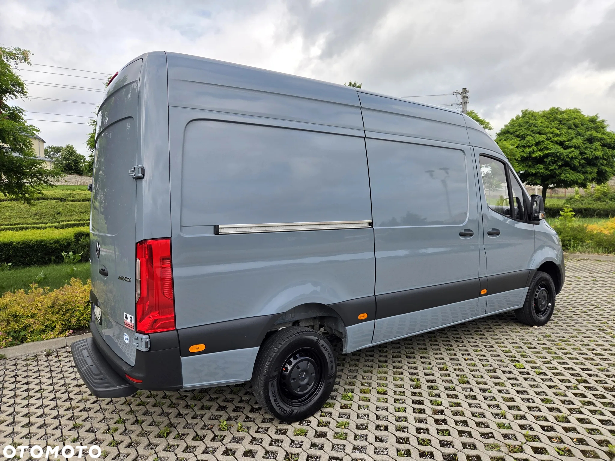 Mercedes-Benz Sprinter - 5