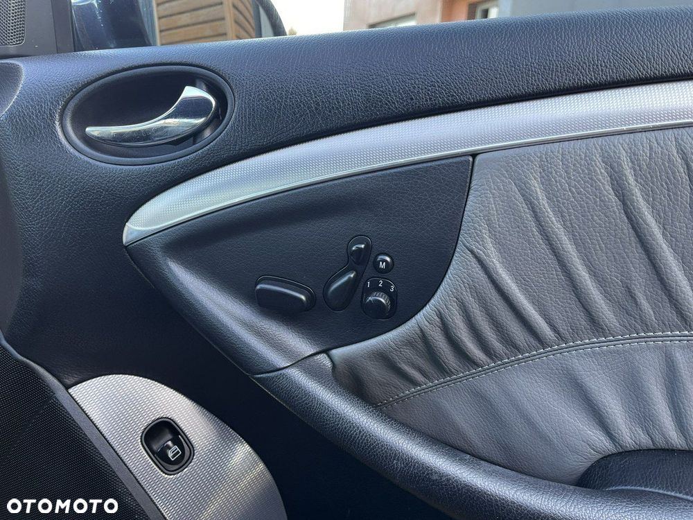 Mercedes-Benz CLK - 29