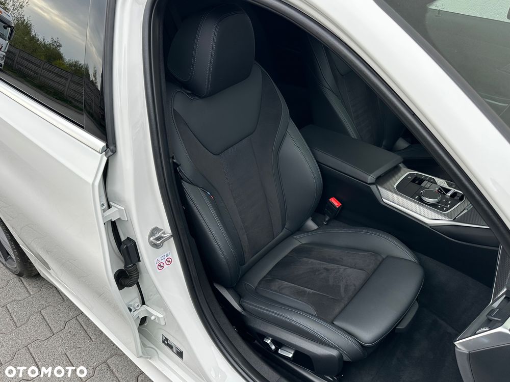 BMW Seria 3 320d xDrive M Sport - 23
