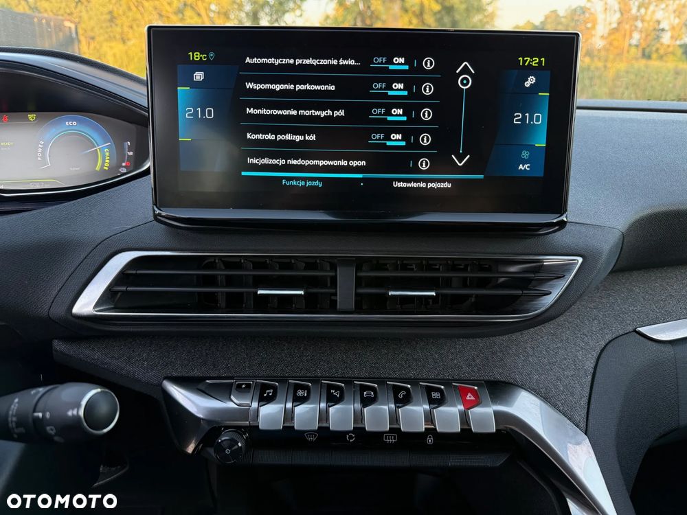 Peugeot 3008 1.6 PureTech Hybrid PHEV Allure Pack S&S EAT8 - 29