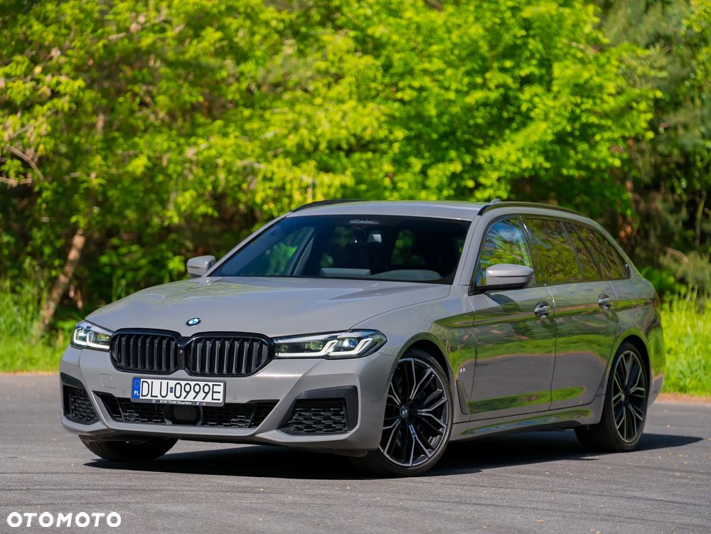 BMW Seria 5 540d xDrive mHEV M Sport sport - 9