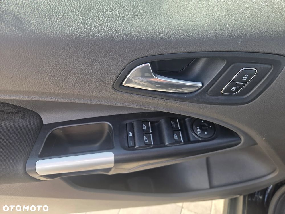 Ford Tourneo Connect - 16