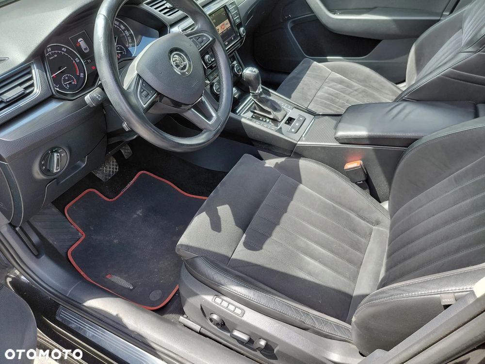 Skoda Superb 2.0 TDI 4x4 Style DSG - 12