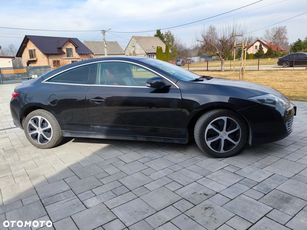 Renault Laguna 2.0 dCi GT - 2