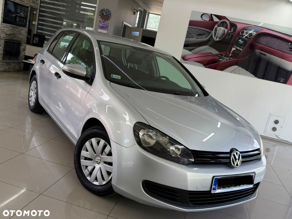 Volkswagen Golf - 25