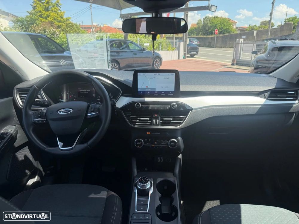 Ford Kuga - 8