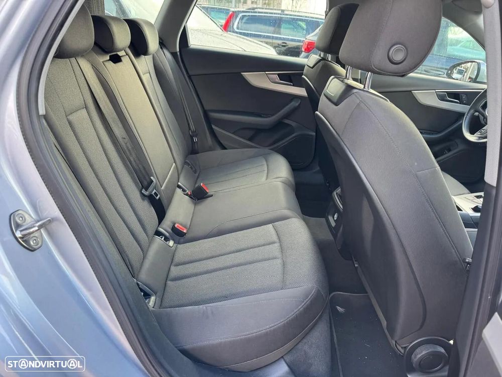 Audi A4 Avant 35 TDI S tronic - 15