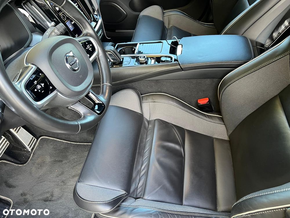 Volvo V60 T8 AWD Recharge Geartronic RDesign - 27