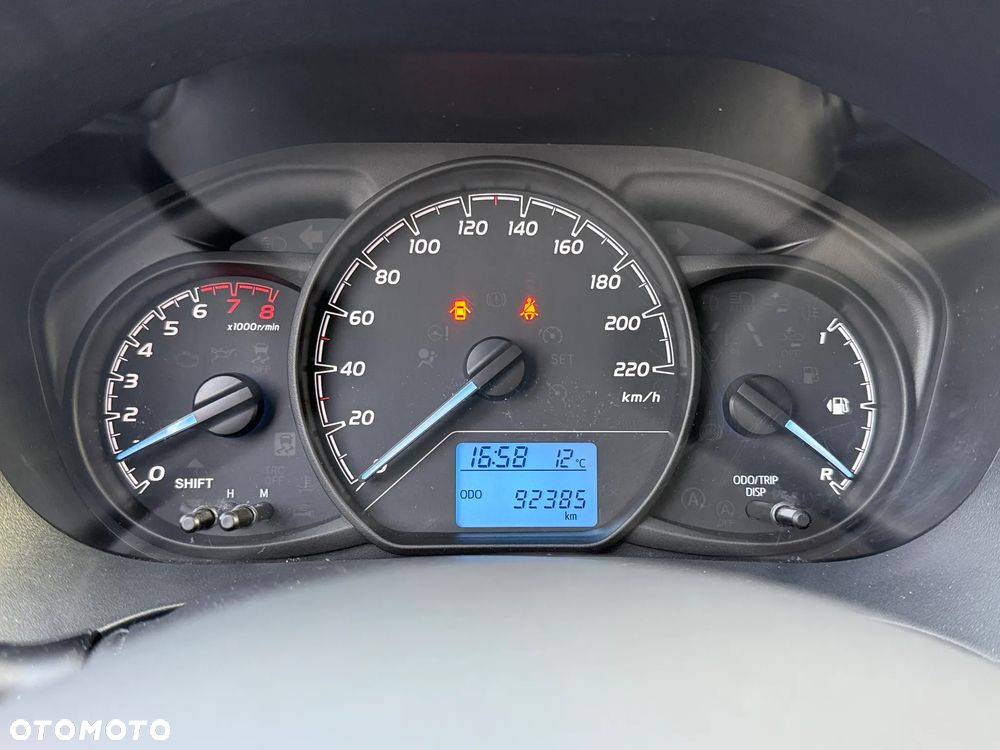 Toyota Yaris 1.0 Active - 13