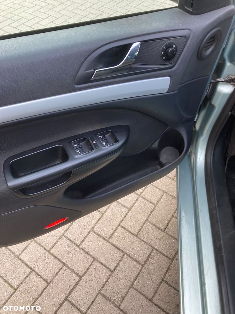 Skoda Octavia 2010 photo 5