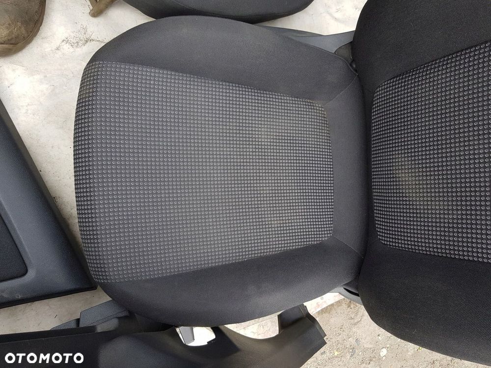 fotel prawy tapicerka Opel Corsa D - 10