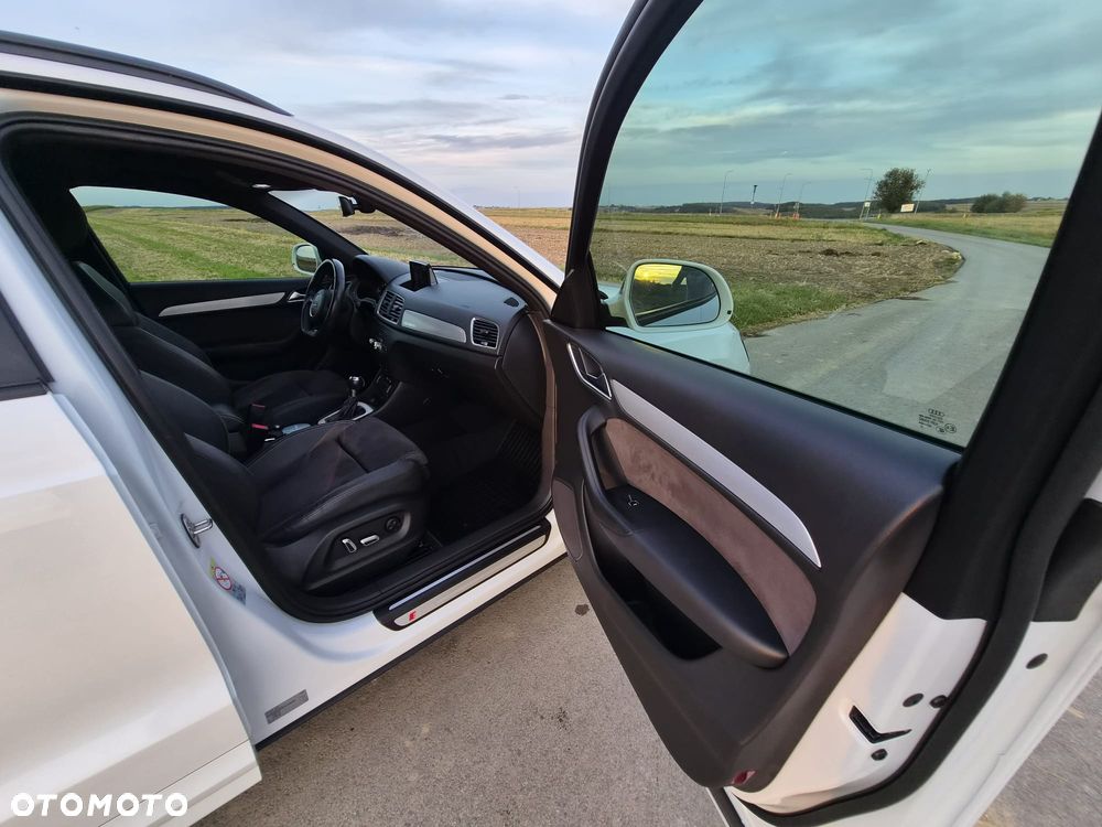 Audi Q3 35 TDI Quattro S tronic S line - 14