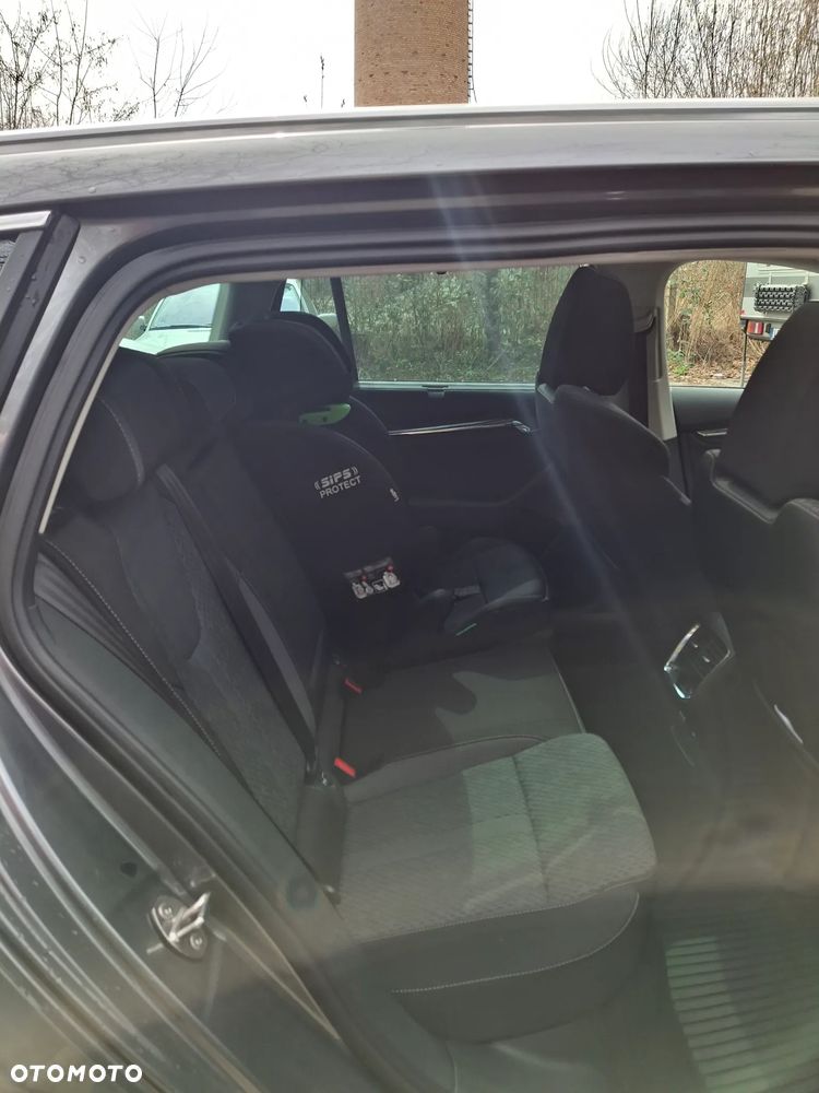 Skoda Octavia 2.0 TDI Style DSG - 16