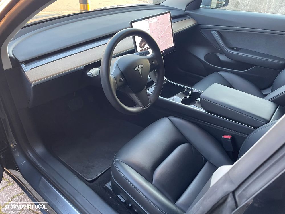 Tesla Model 3 RWD - 18