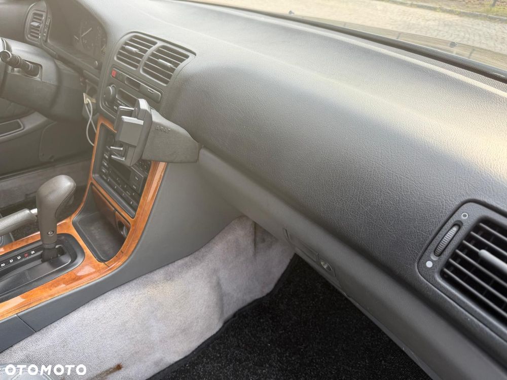 Honda Legend 3.2 - 18