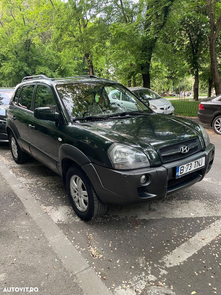 Hyundai Tucson 2.0 DOHC GL MT 2WD COMFORT - 4