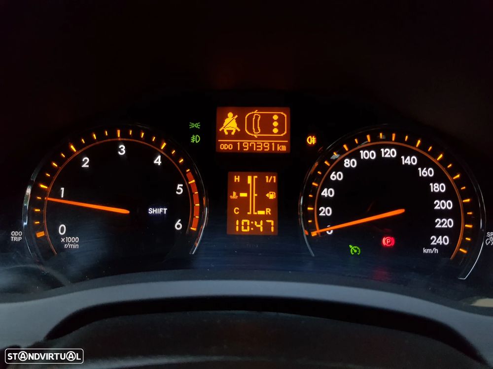 Toyota Avensis 2.0 D-4D Exclusive +Pele+GPS — fotografia 24