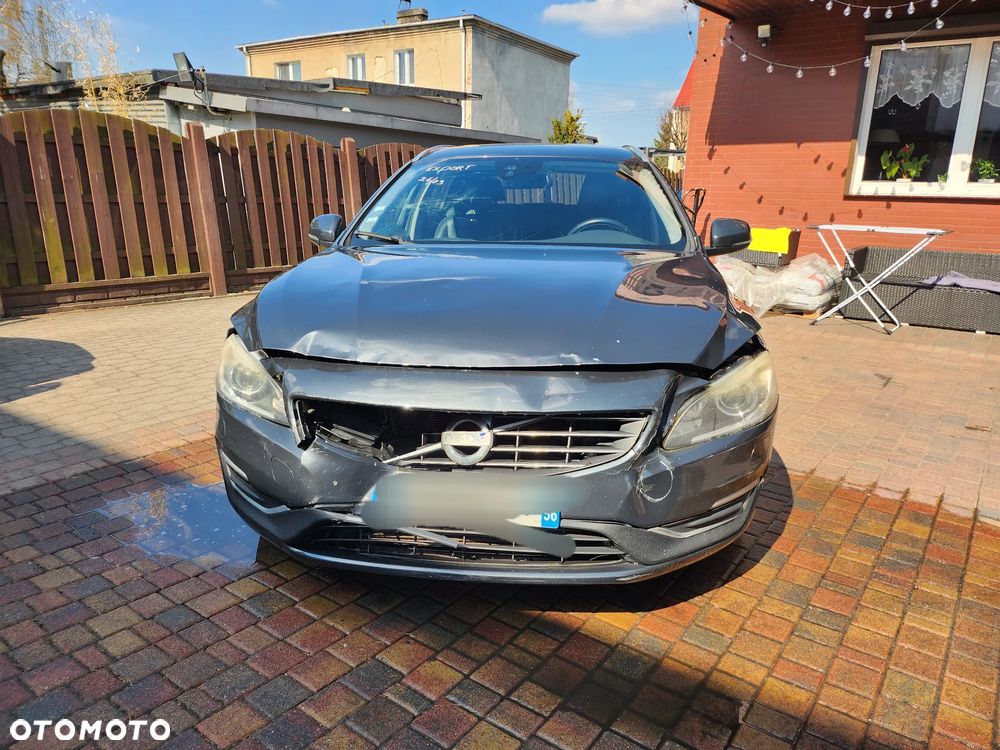 Volvo V60 D4 Geartronic Summum - 4