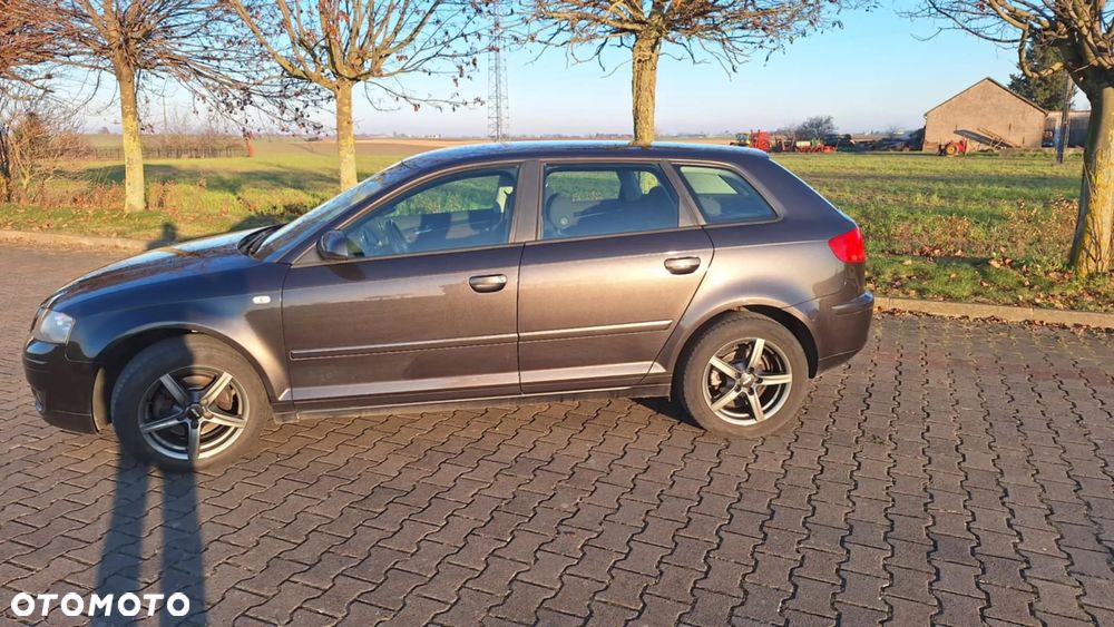 Audi A3 Sportback 1.8 TFSI Ambiente - 6