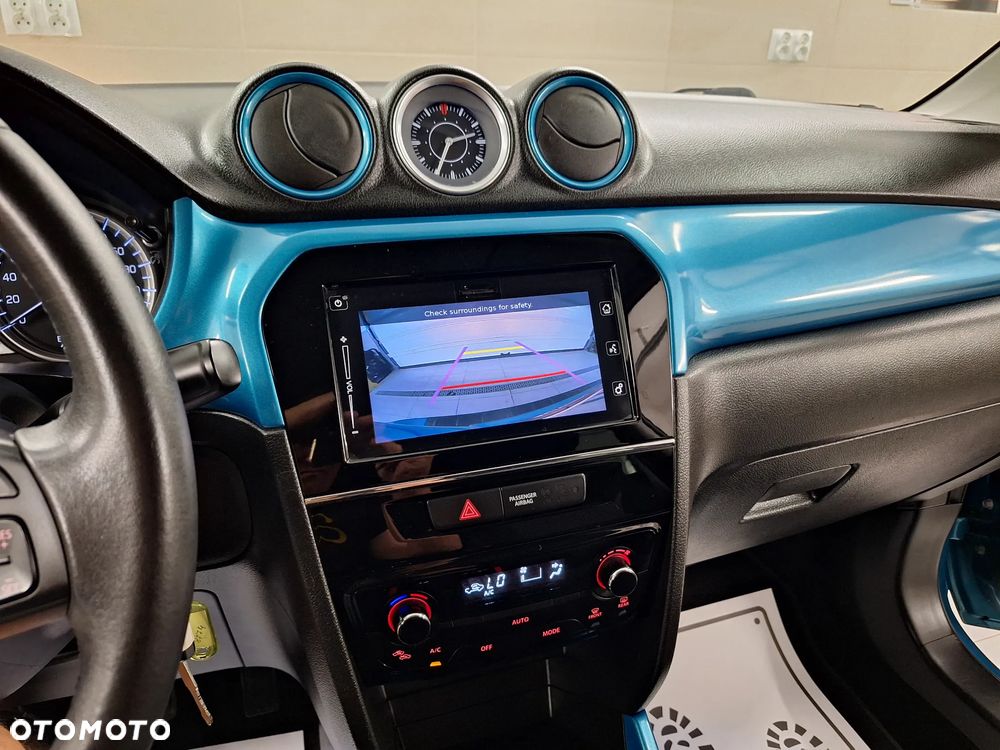 Suzuki Vitara 1.6 Premium 2WD - 34