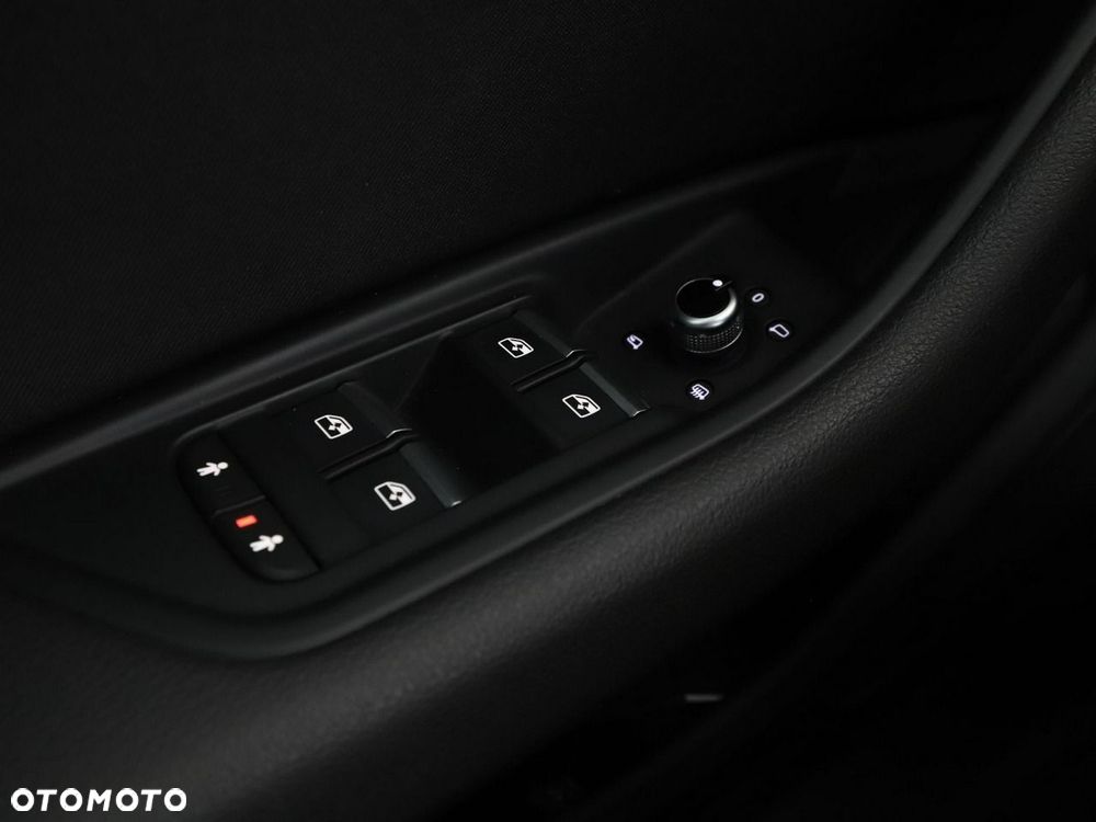 Audi A4 Avant 40 TDI S tronic quattro design - 38