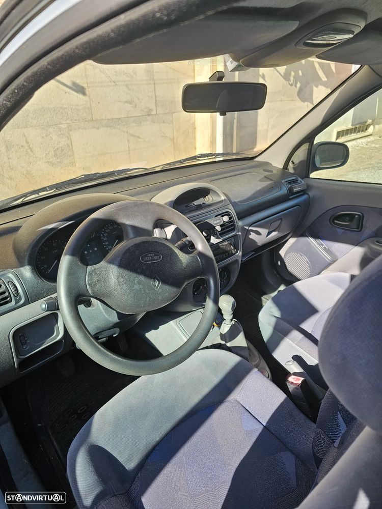 Renault Clio 1.2 - 14