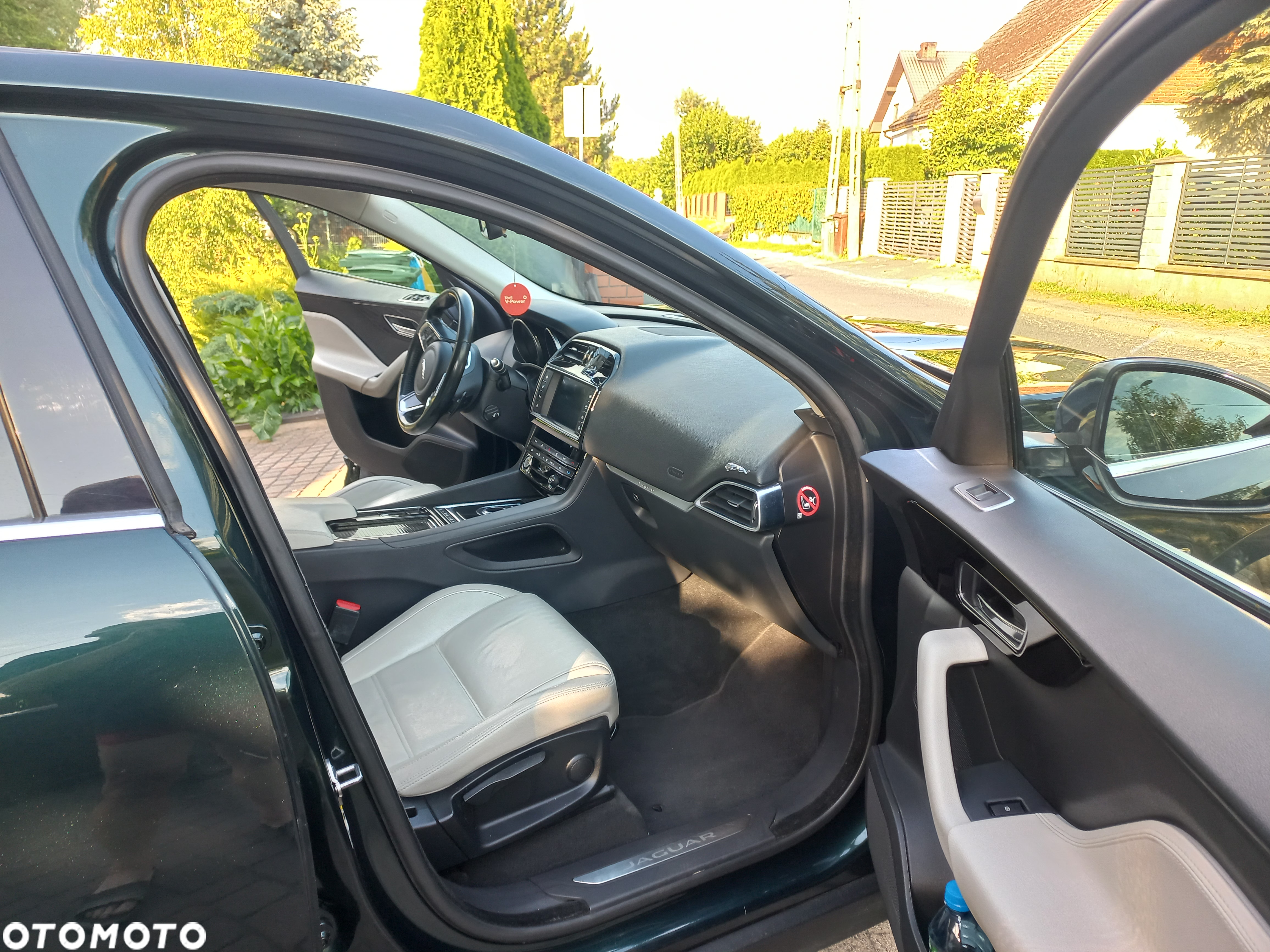 Jaguar F-Pace 2.0 i4D AWD Chequered Flag - 20