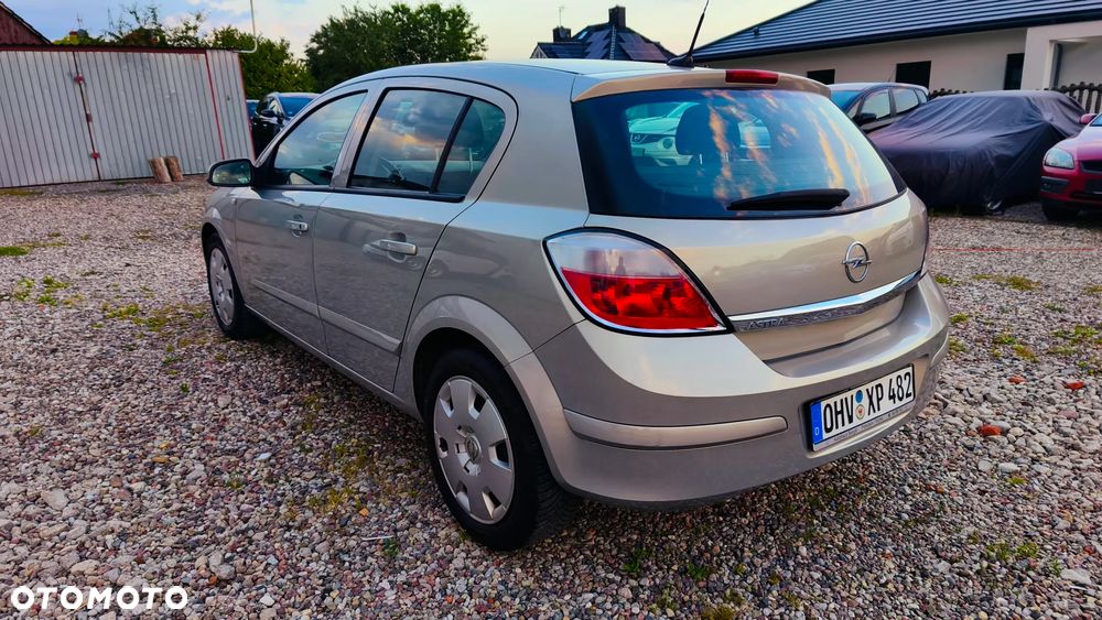 Opel Astra - 11