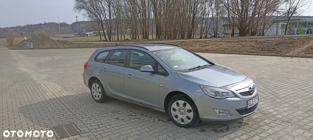 Opel Astra IV 1.7 CDTI Essentia - 2