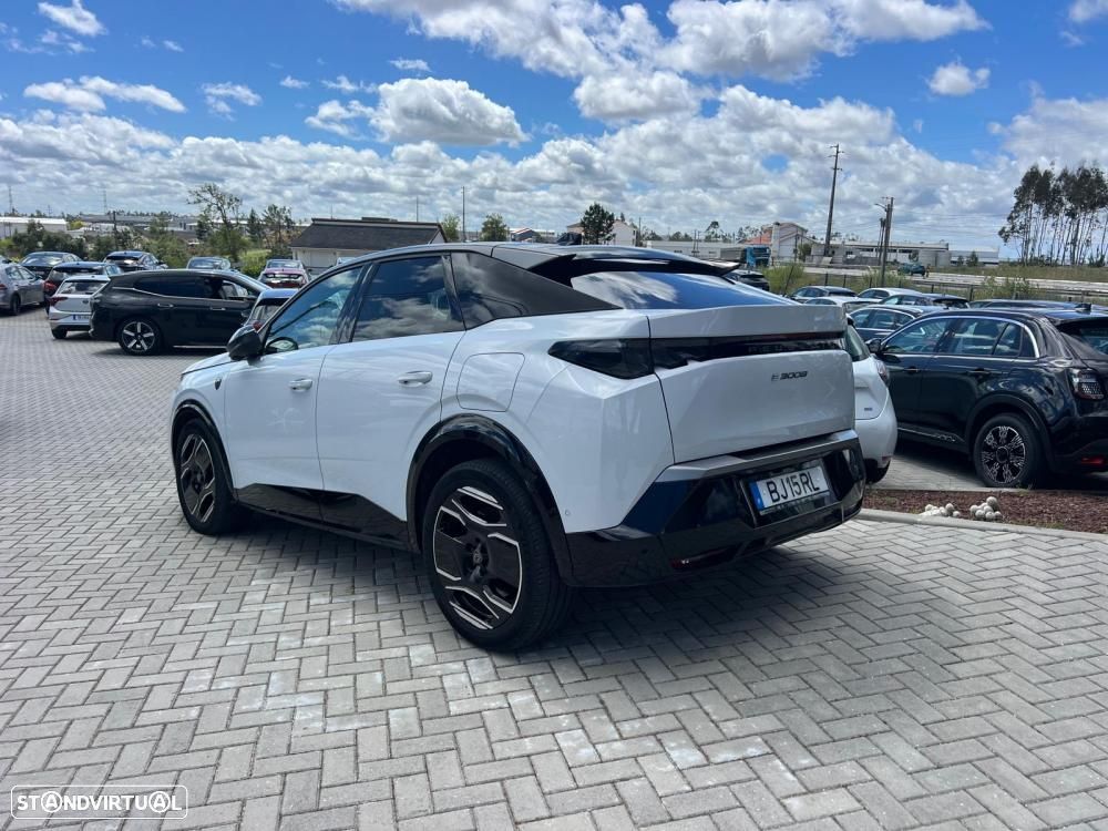 Peugeot E-3008 73 kWh GT - 2