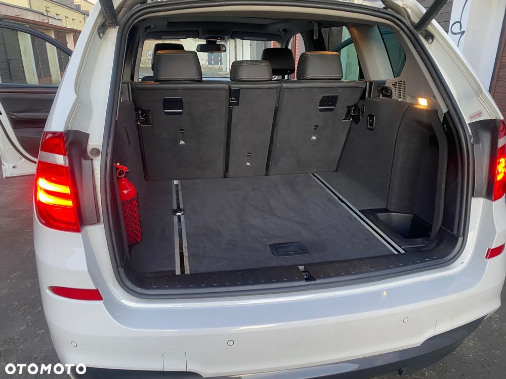 BMW X3 xDrive28i Advantage sport - 15