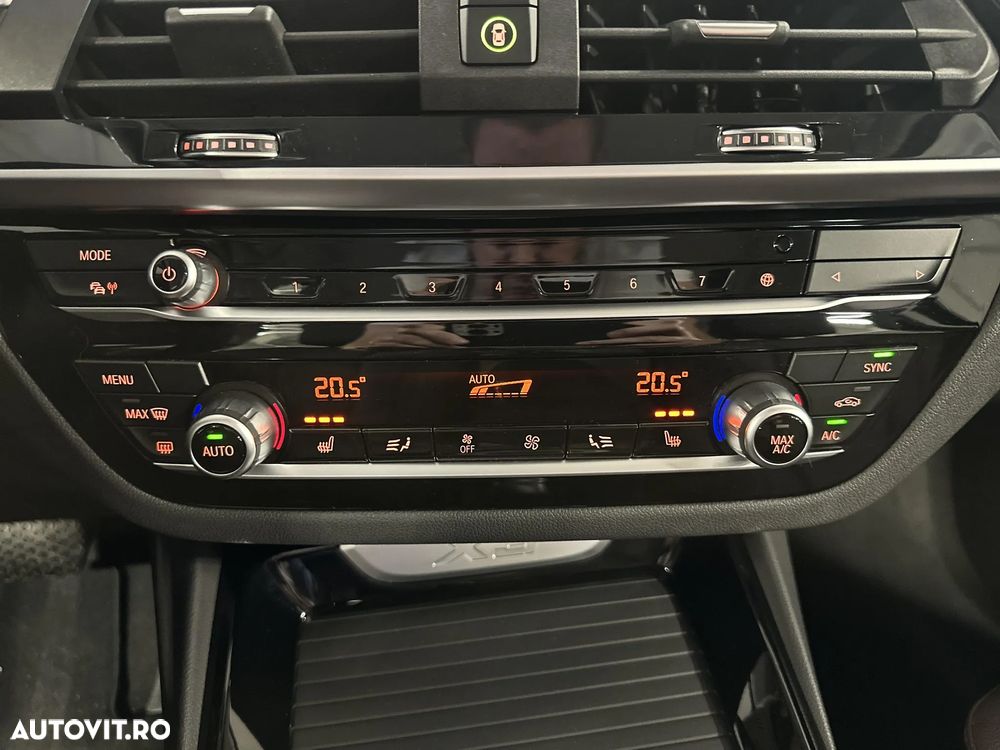 BMW X3 xDrive20i AT - 17