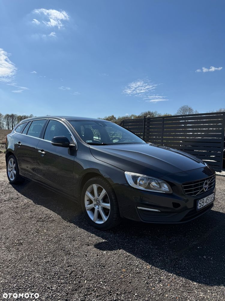 Volvo V60 D3 Drive-E Dynamic Edition (Kinetic) - 3
