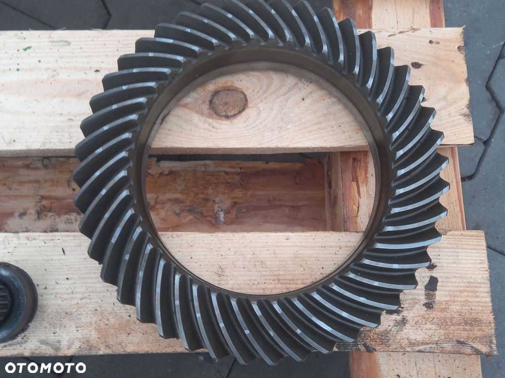 Most przód atak 17x44 talerz RE38610 John Deere 7600 7800 - 4