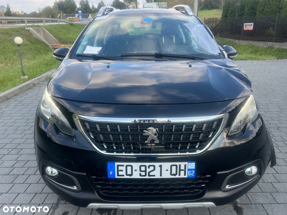 Peugeot 2008 1.6 BlueHDi Style S&S - 2