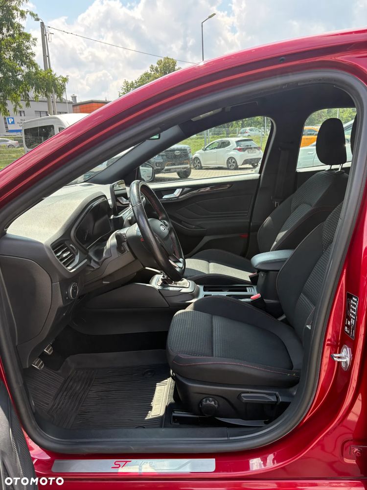 Ford Focus 1.0 EcoBoost ST-Line - 9