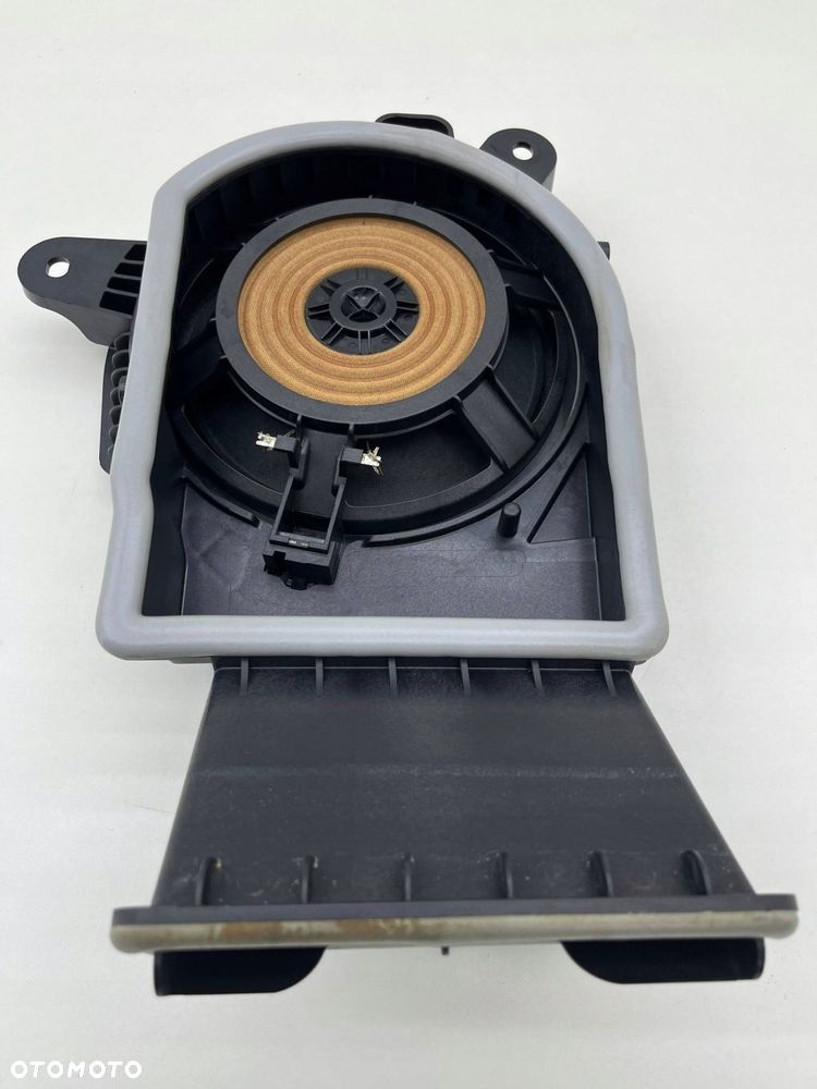 BMW X1 U11 GŁOŚNIK SUBWOOFER PRAWY 5A052F8 - 1