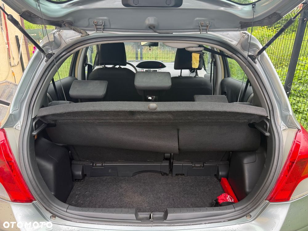Toyota Yaris 1.0 Entry - 13
